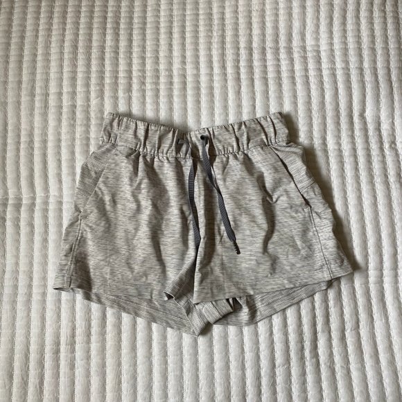 Lululemon On The Fly Short - Picture 2 of 4